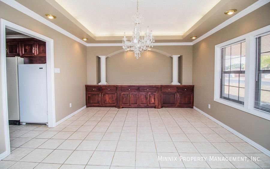 Building Photo - 5209 15th St