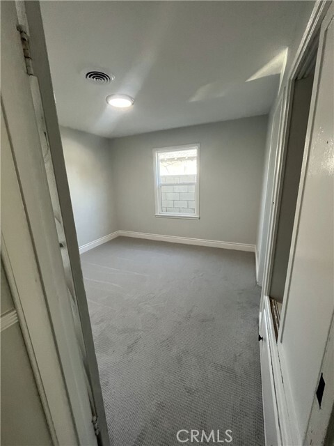 Building Photo - 2006 S Halladay St