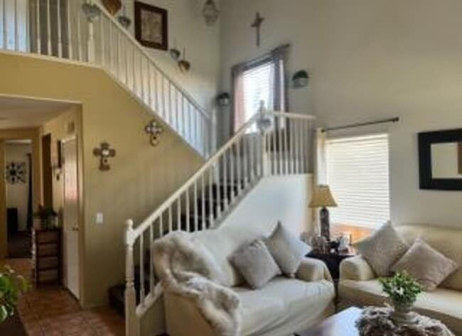 Building Photo - Cul de sac