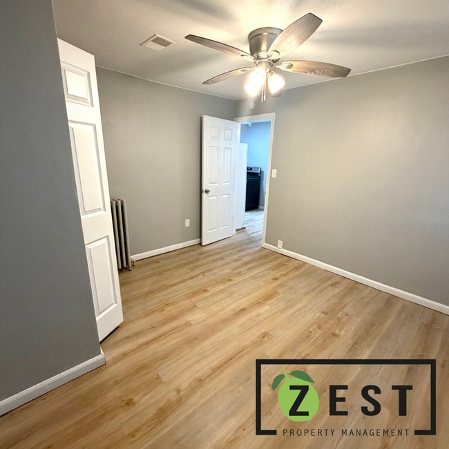 Building Photo - Gorgeous 2bed 1 bath Home