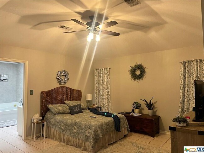 Building Photo - 103 Sunrise Ct