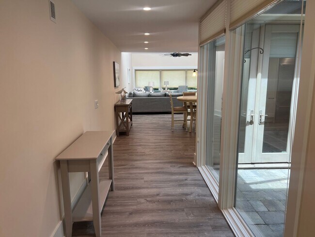 Building Photo - Briarwood Villa - One Level, Golf View