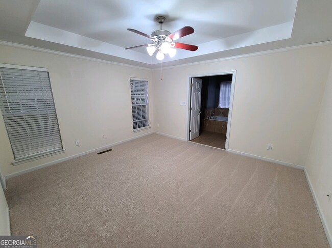 Building Photo - 225 Vinestone Ct