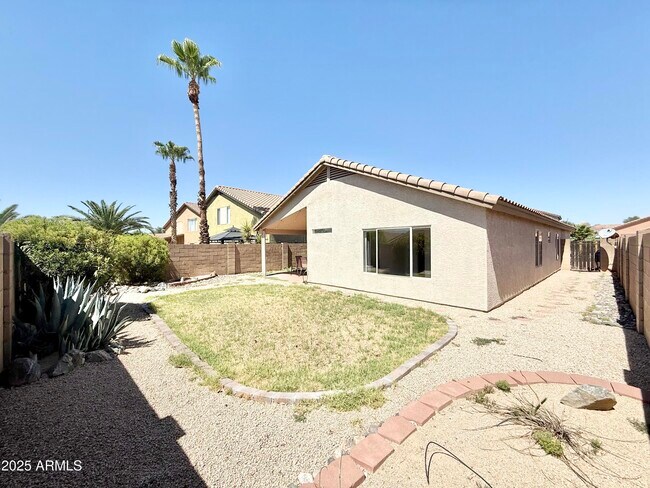 Building Photo - 14917 W Lamoille Dr