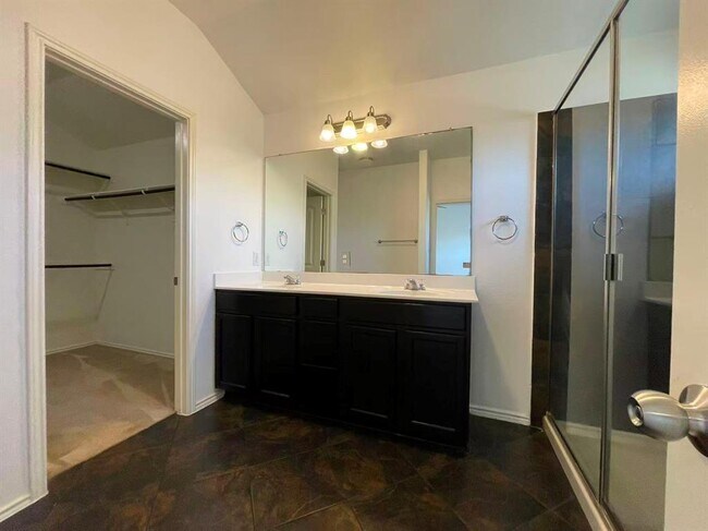 Building Photo - 457 Dragon Ridge Rd