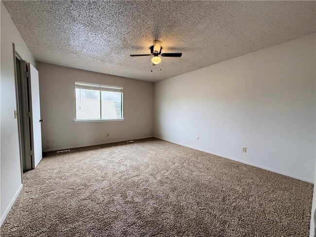 Building Photo - 1701 S West End St