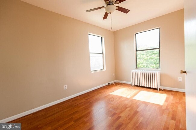 Building Photo - 6410 63rd Pl