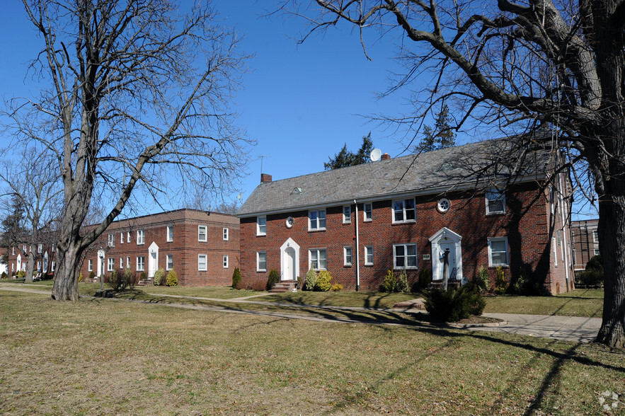 Primary Photo - Grand Leiper Apartments