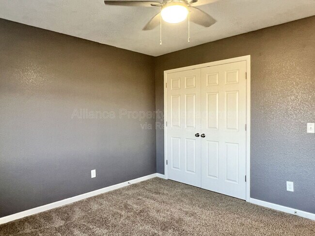 Building Photo - 2260 Covenant Heights