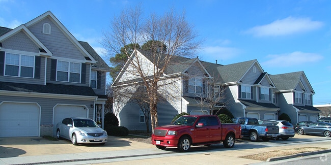 Thalia Commons - The Commons At Town Center
