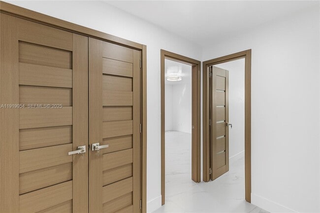 Building Photo - 2149 NW 85th Ln