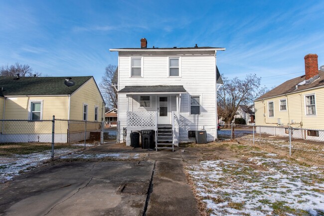 Building Photo - Fall in Love with this home!!!