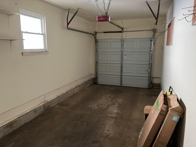 Building Photo - 1458 Norma Rd