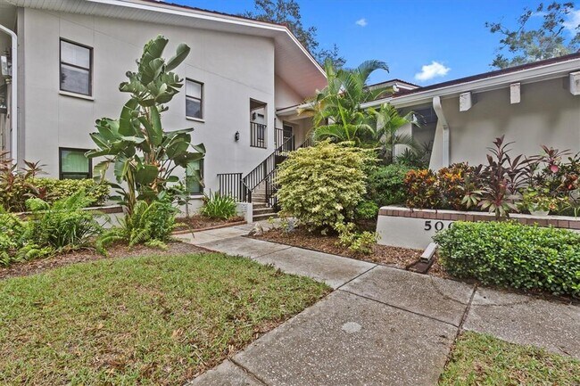 Building Photo - 300 S Florida Ave