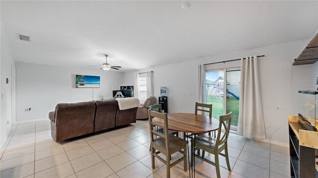Building Photo - 15407 Miller Creek Dr