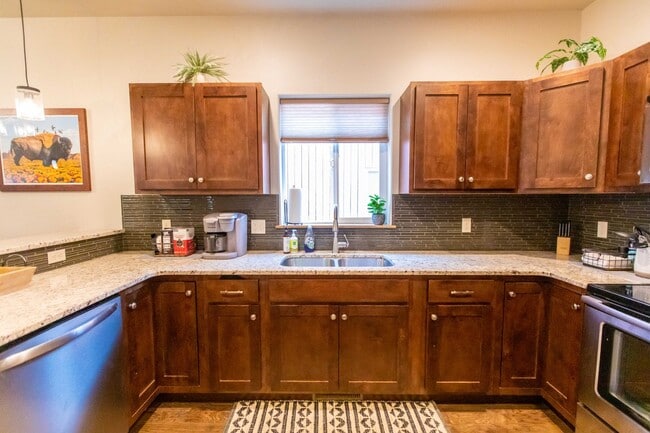 Building Photo - Charming Downtown Retreat: A Unique Blend of Urban Living and Montana Charm in Bozeman