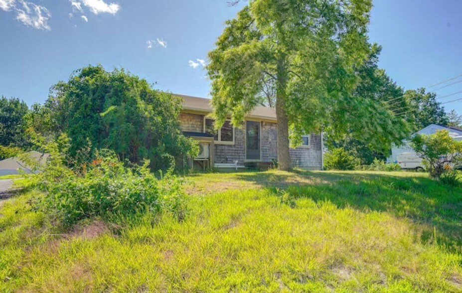 Building Photo - 17 Centerville Dr