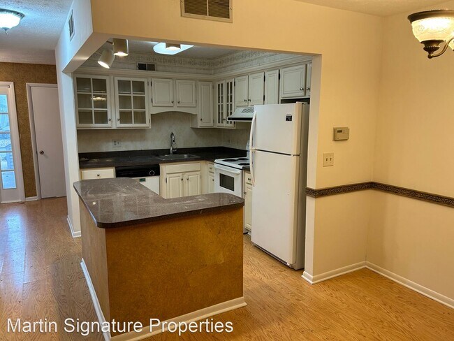 Building Photo - 3 br, 2.5 bath House - 2528 West Village