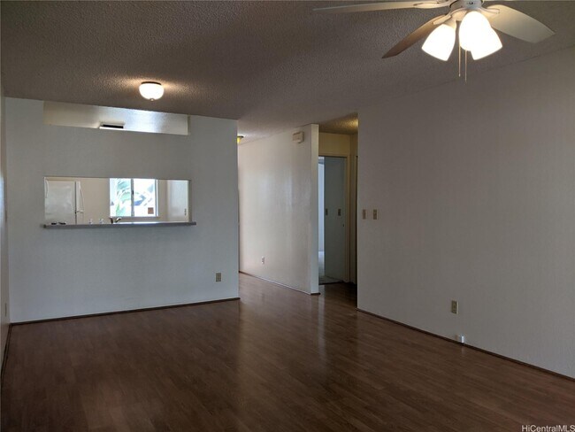 Building Photo - 94-828-828 Lumiauau St
