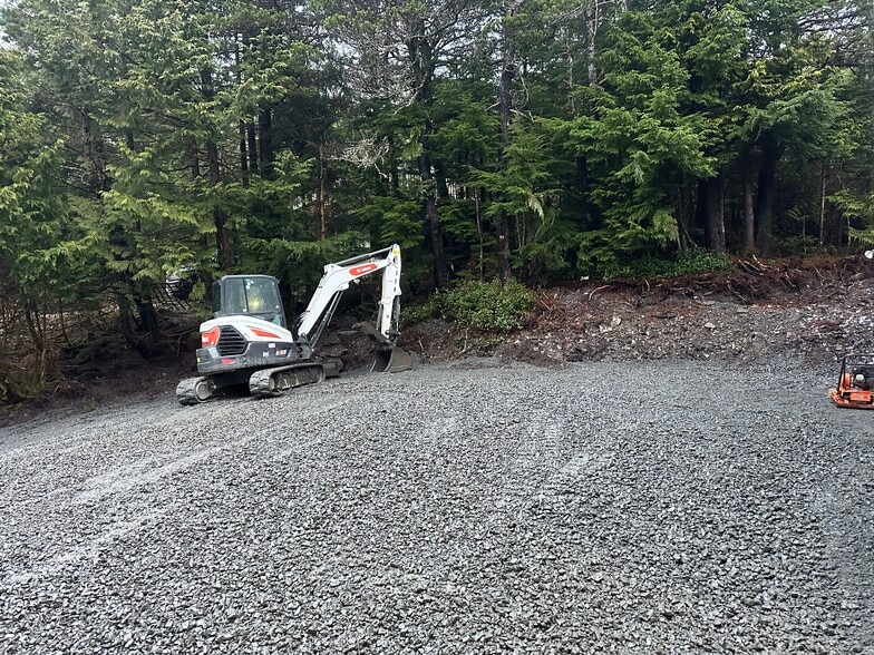 Building Photo - 63 Willow Cir