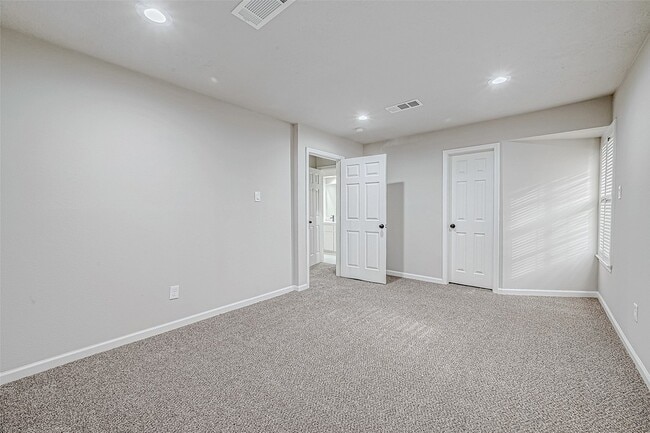 Building Photo - 3102 Glenn Lakes Ln