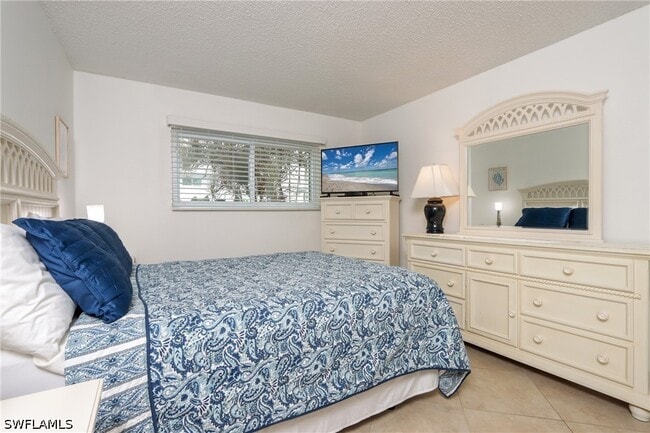 Building Photo - 766 Central Ave