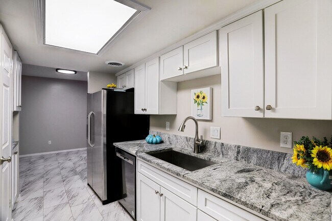 Primary Photo - 12633 Memorial Dr