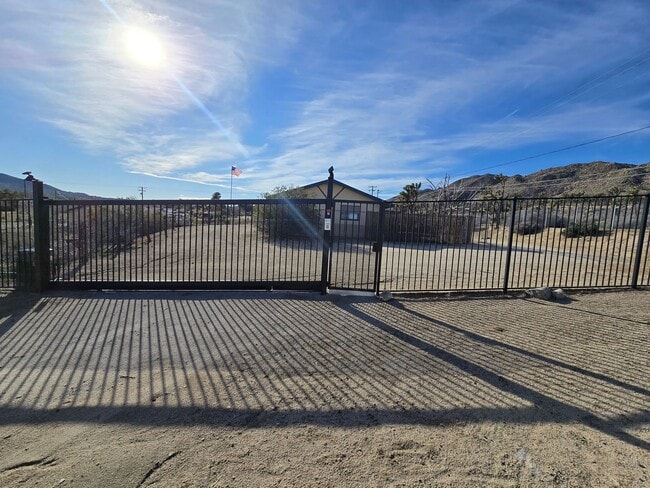 Building Photo - Secure and Spacious!