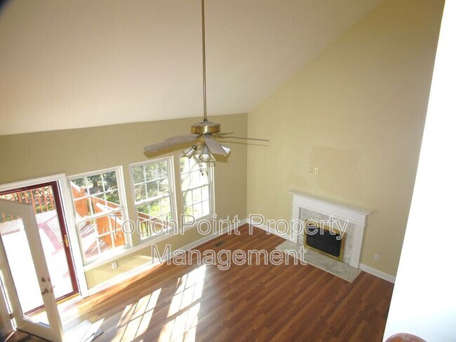 Building Photo - 6532 Outerbridge Lane
