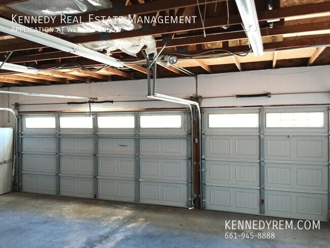 Building Photo - 2145 W Ave P8