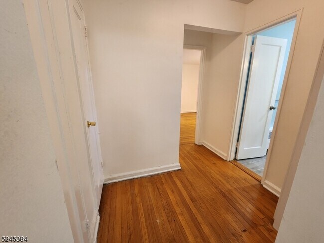 Building Photo - 88 Forest Hill Pkwy