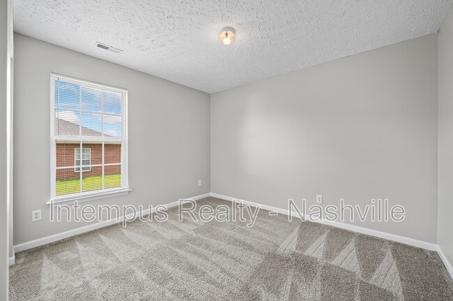 Building Photo - 553 Rose Cottage Cir