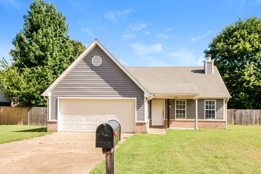 Primary Photo - 6650 Black Oak Dr