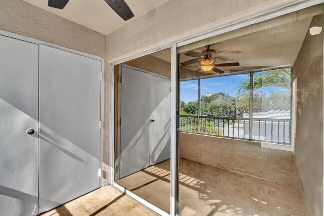 Building Photo - 2881 N Oakland Forest Dr