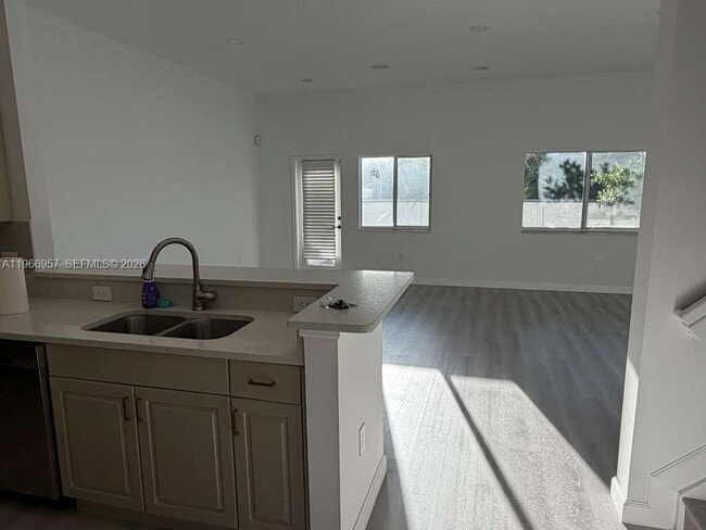 Building Photo - 2704 Treasure Cove Cir