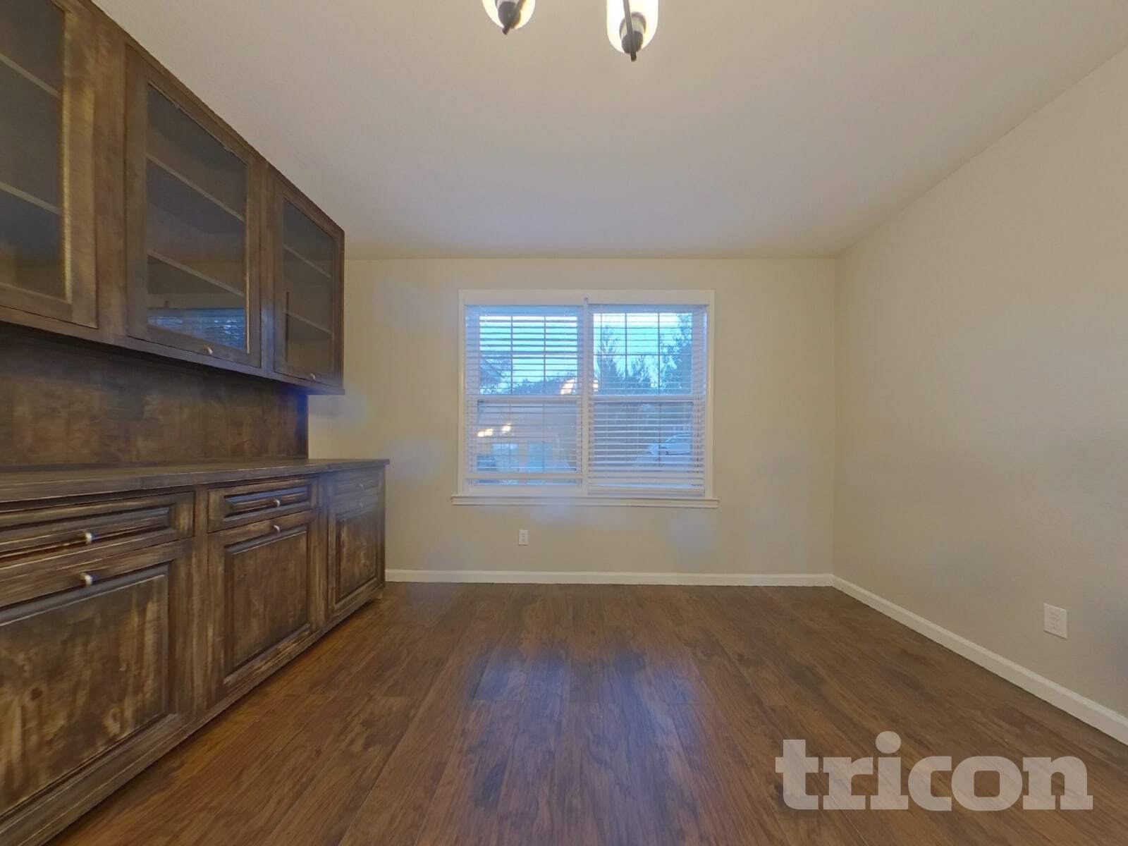 Building Photo - 7512 Skylake Ct