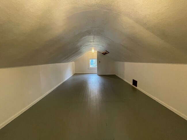 Building Photo - Exceptional Living Within Montavilla 2 Bed...