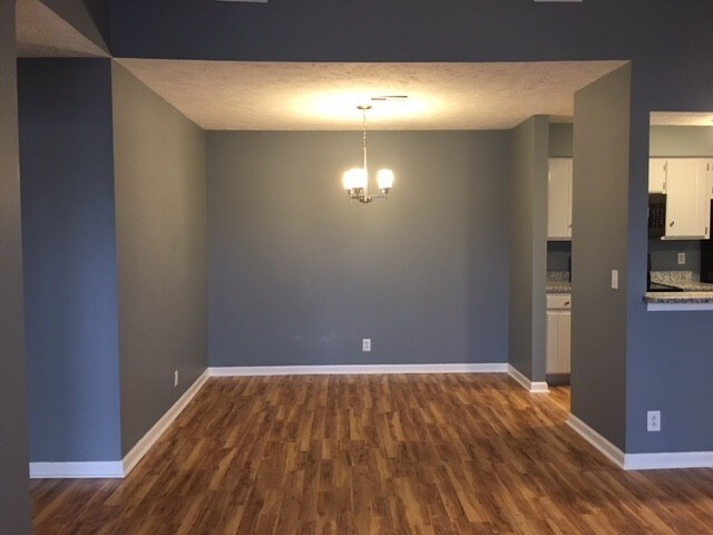Building Photo - 155 N Timber Dr