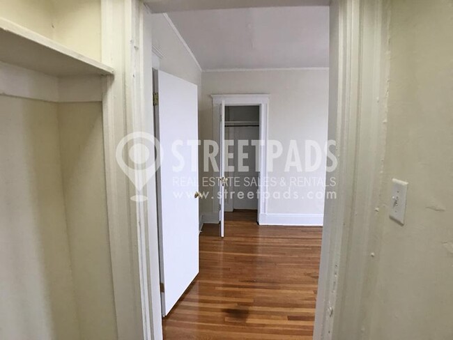 Building Photo - 1 bedroom in Boston MA 02215