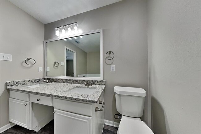 Building Photo - 2702 Fox View Cir
