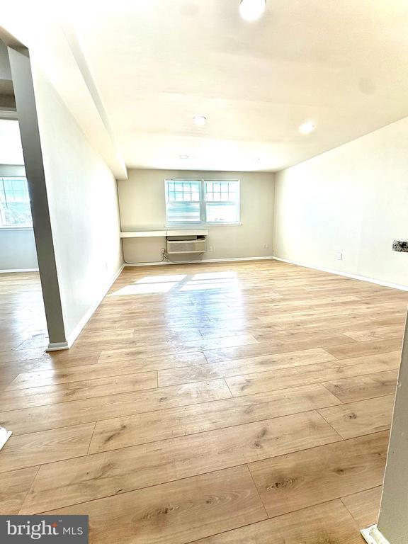 Primary Photo - 3408 Rhawn St