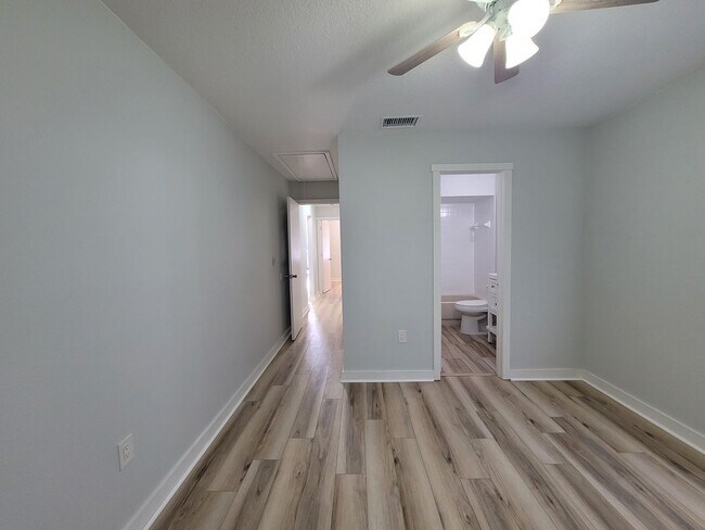 Building Photo - A delightful 2/2 Villa located in Spring Hill Florida