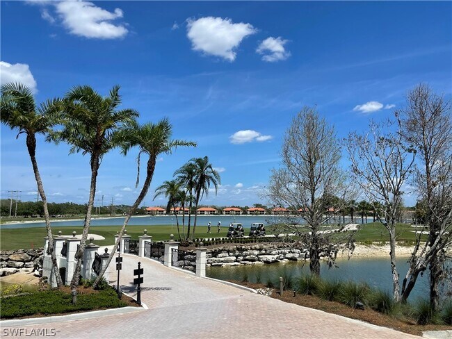 Building Photo - 11111 Corsia Trieste Way