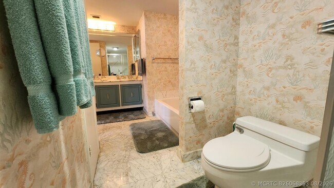 Building Photo - 3400 N Ocean Dr
