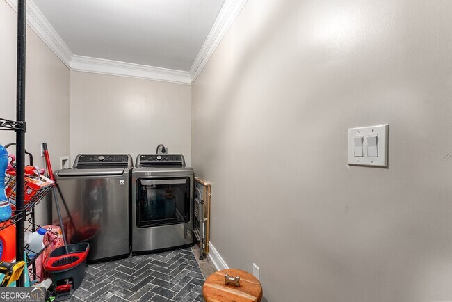 Building Photo - 2532 Circlewood Rd NE