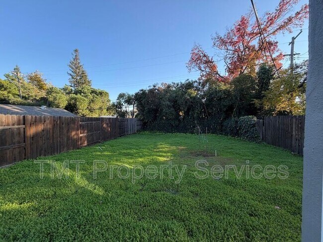 Building Photo - 2344-2346 Park Estates Dr.