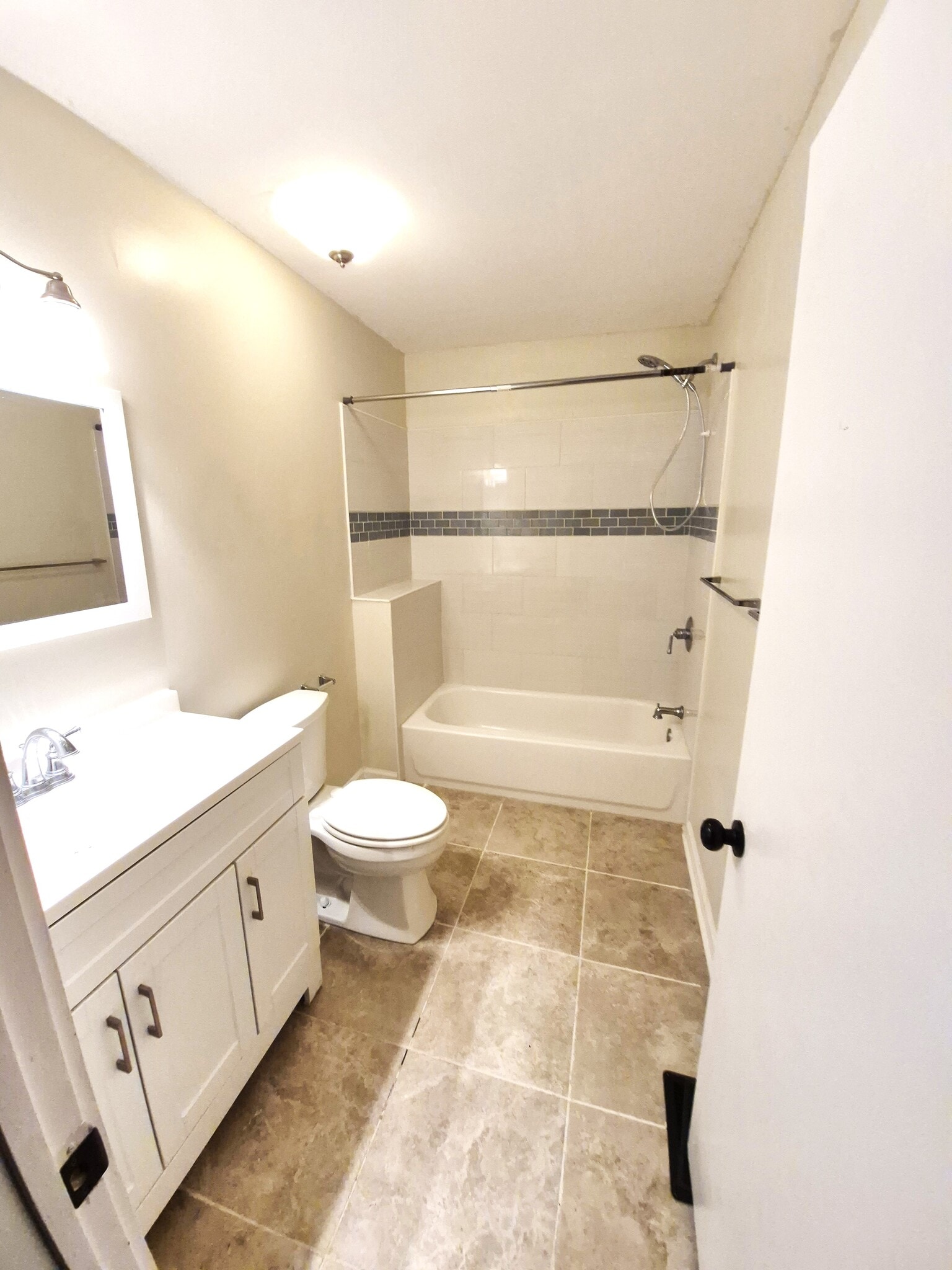 Building Photo - 217 Bridgewater Dr