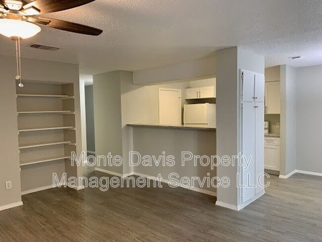 Building Photo - 11800 Alpheus Ave