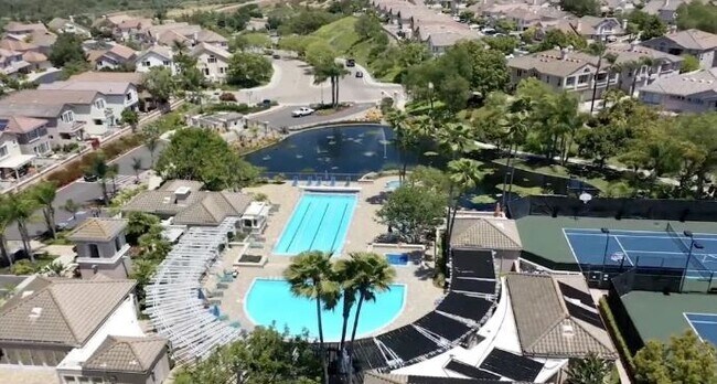 Building Photo - 18674 Caminito Cantilena