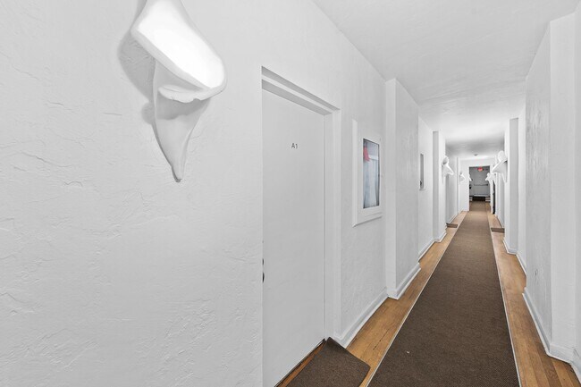 Building Photo - 1211 Pennsylvania Ave